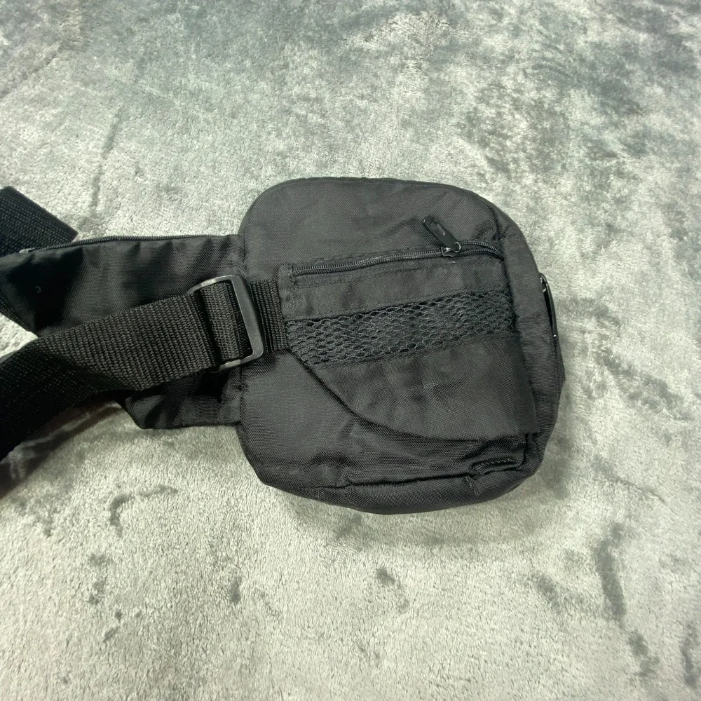 Case‎ Logic Waist Bag Black Fanny Pack Adjustable Strap Travel Utility Pouch